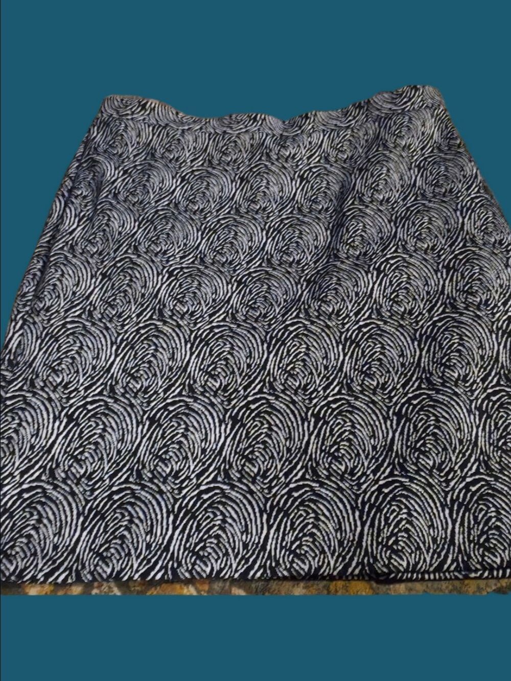 4/$67 Deal! Vintage Classic Women's Black & White Swirl-Print Midi Skirt